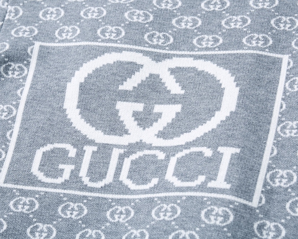 ブランドセーター着用イメージ